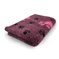 Hundfäll big foot cerise svart